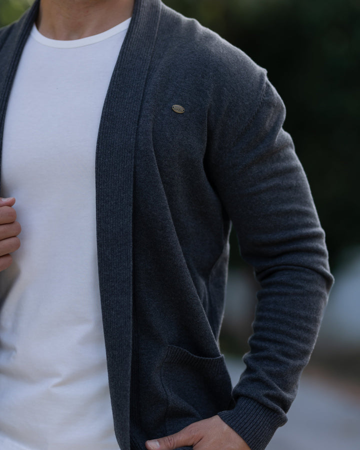 Strickjacke mit Tasche
