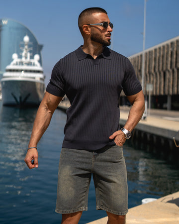 Polo a collo a gabbiano in maglia a coste nuova