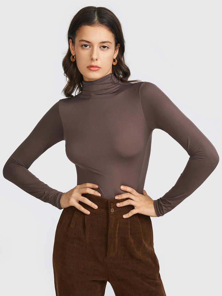 Maglietta a maniche lunghe con collo alto da donna