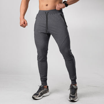 Performance-Jogginghose mit schmaler Passform und Reißverschlusstaschen