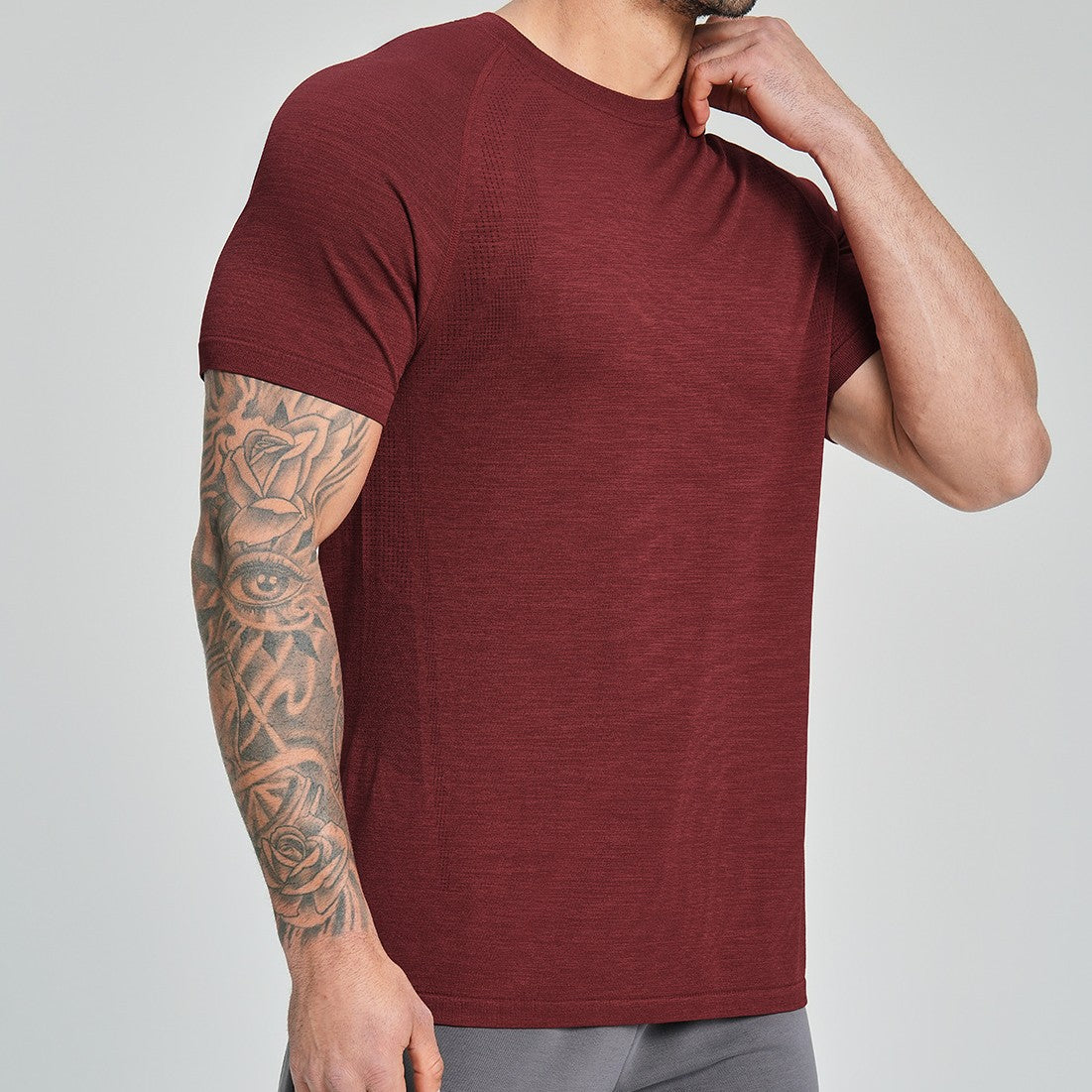Men's Seamless Quick Dry Short Sleeve Training Shirt-thumbmail-10