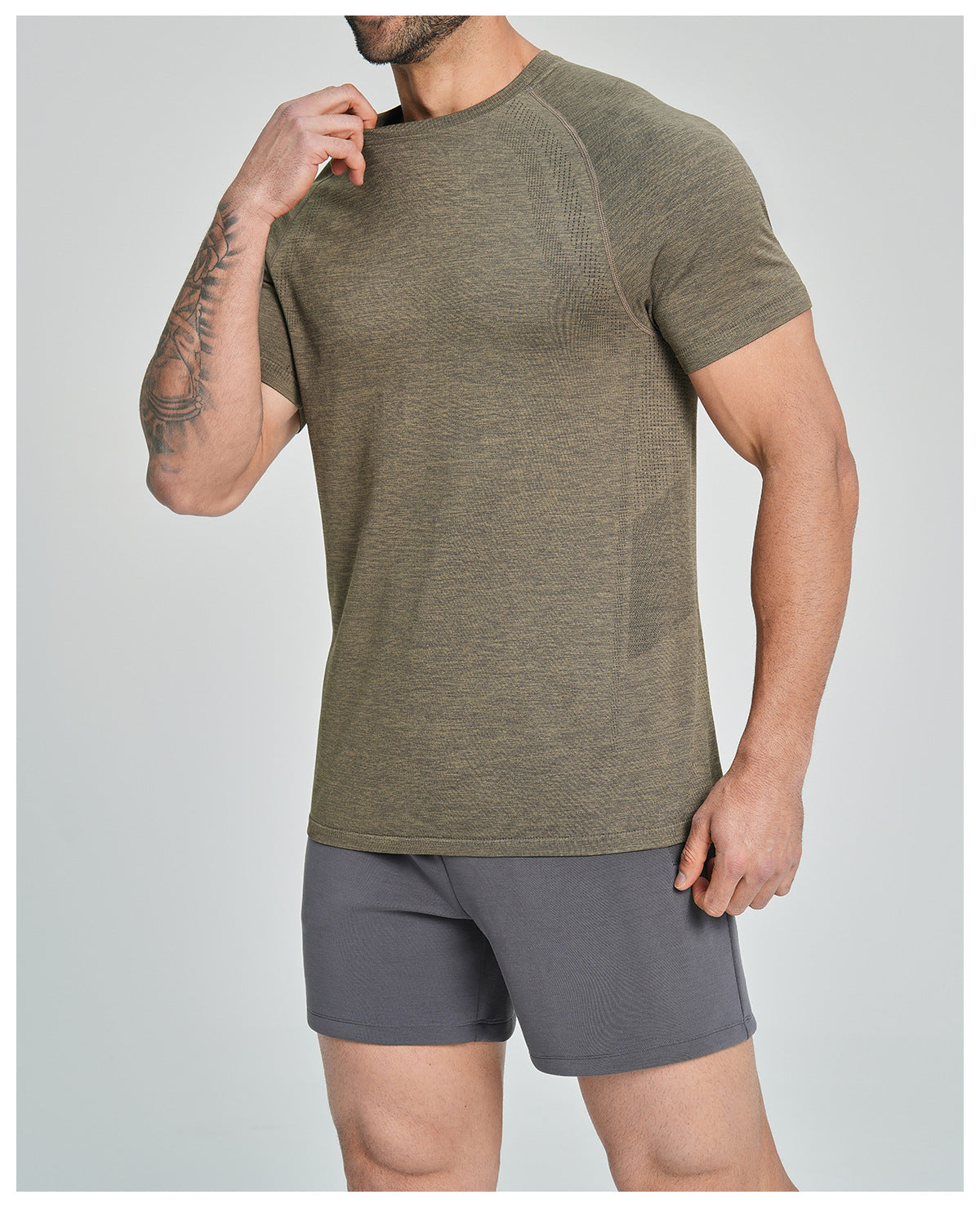 Men's Seamless Quick Dry Short Sleeve Training Shirt-thumbmail-5
