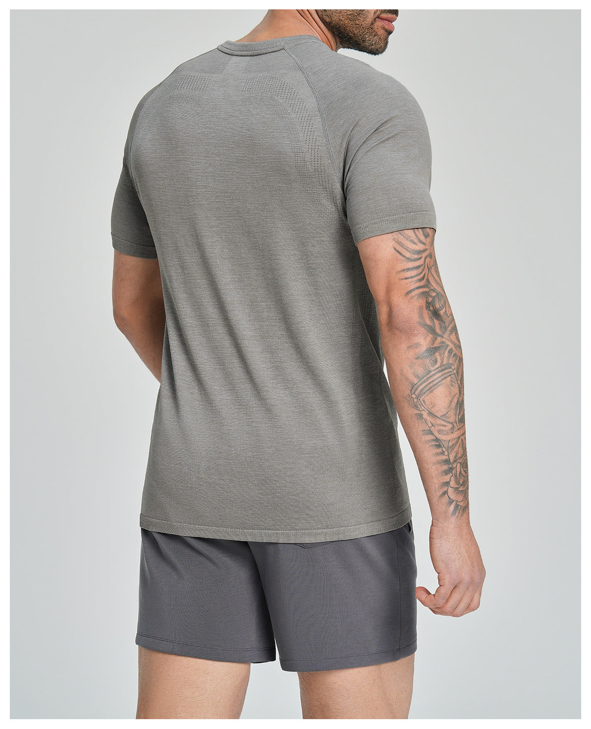 Men's Seamless Quick Dry Short Sleeve Training Shirt-thumbmail-34