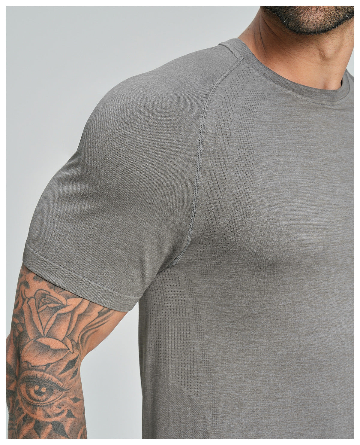 Men's Seamless Quick Dry Short Sleeve Training Shirt-thumbmail-35
