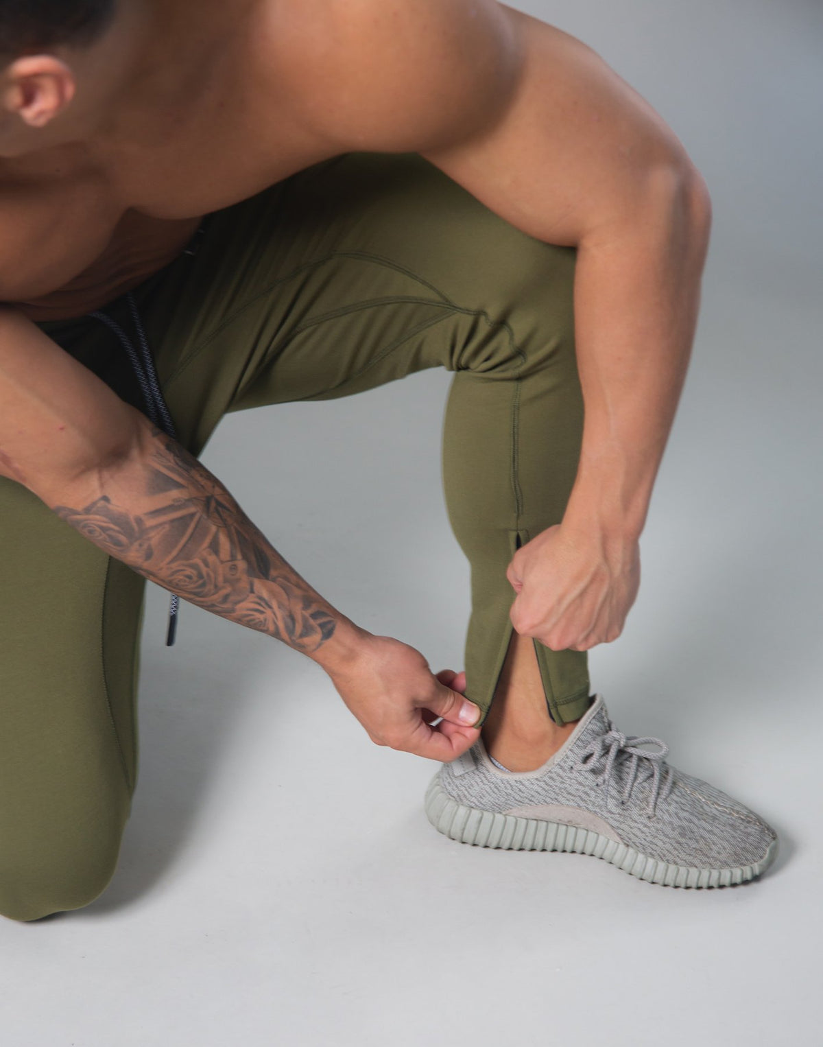 Men’s Camo Panel Athletic Ankle Zip Joggers
