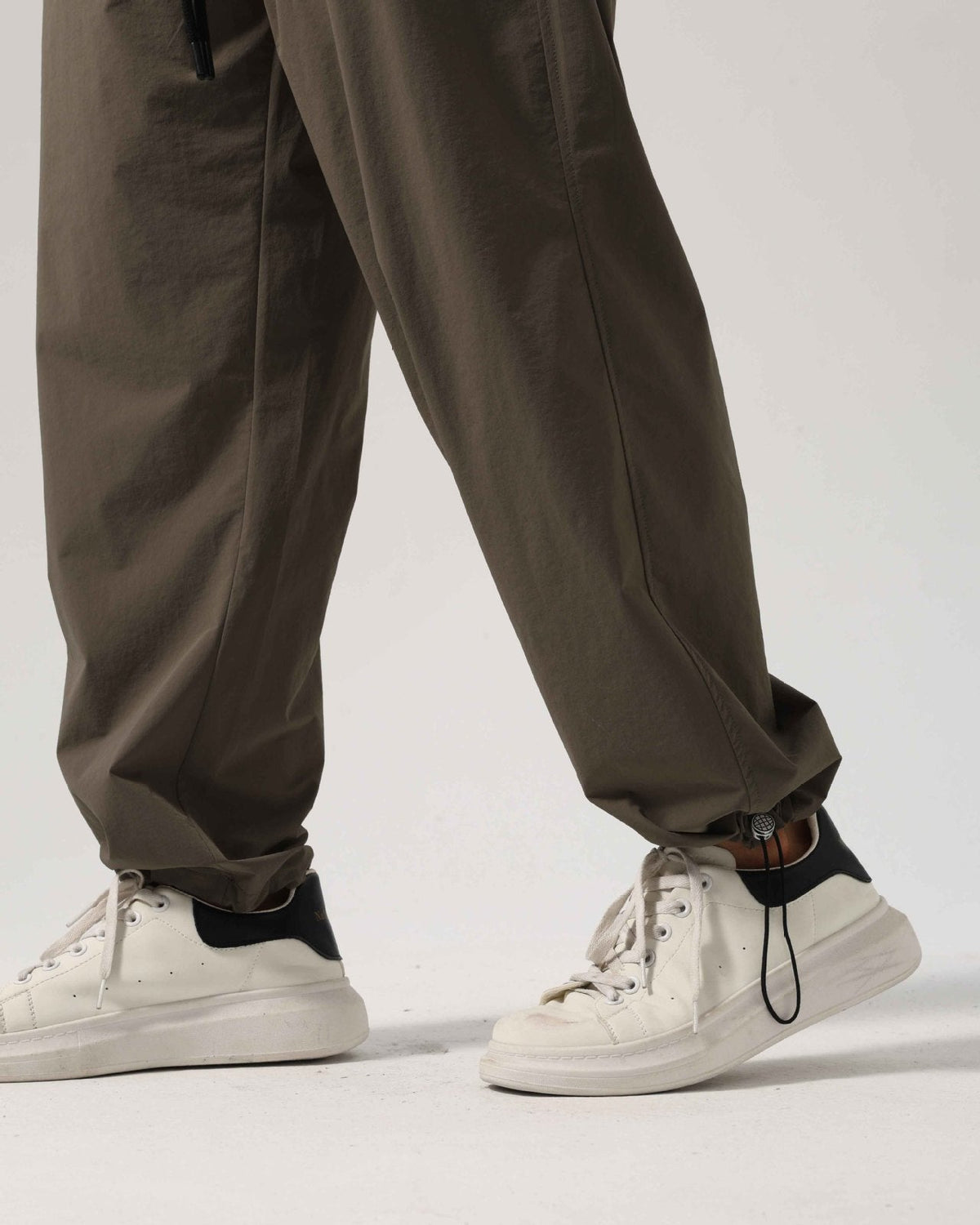 Men’s Relaxed Fit Drawstring Hem Track Pants-thumbmail-11