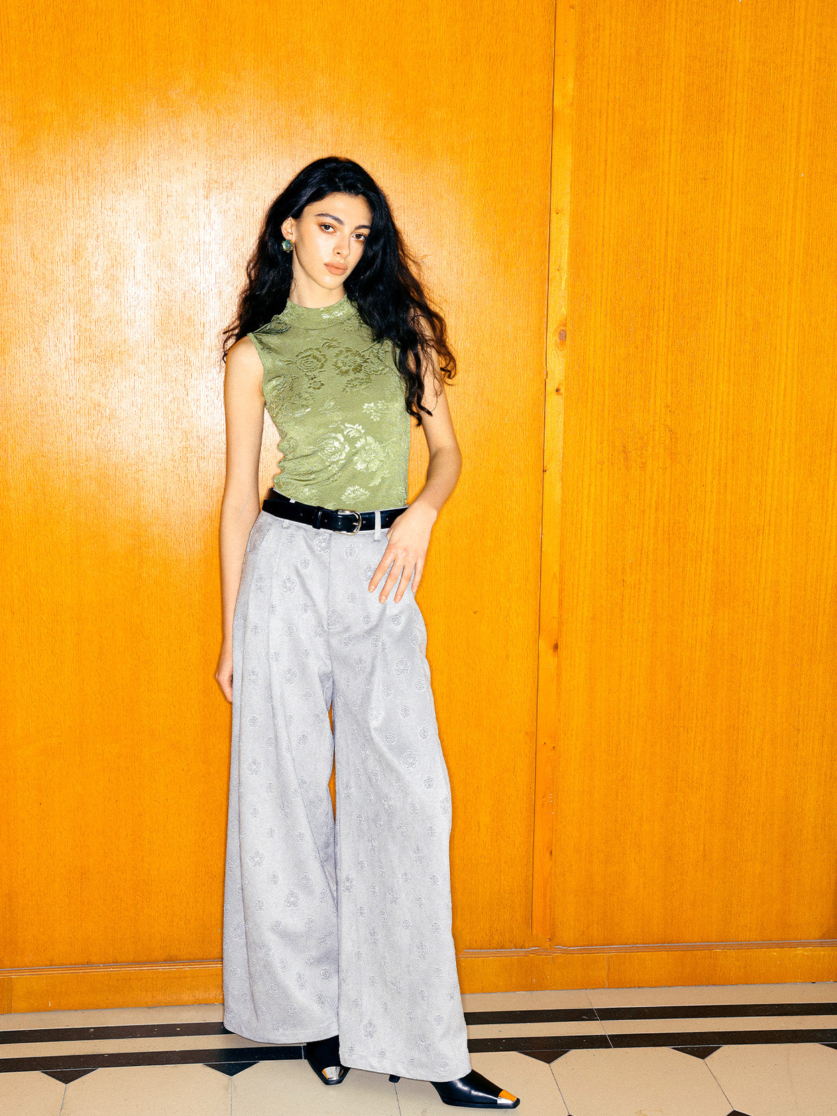 Knitted Embossed Small High-Neck Vest - Ahaselected