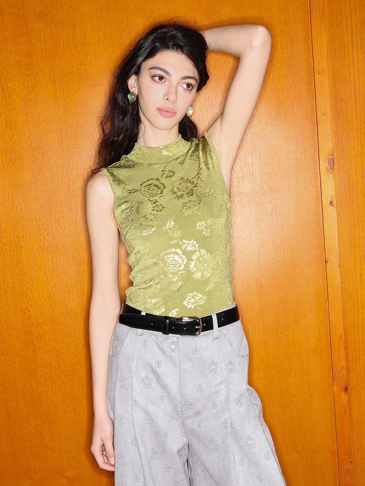 Knitted Embossed Small High-Neck Vest - Ahaselected