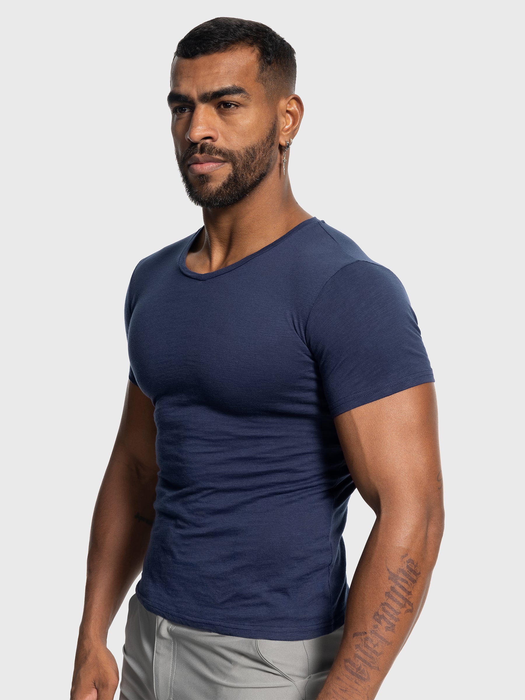 Slub V-neck Stretch T-shirt - Ahaselected