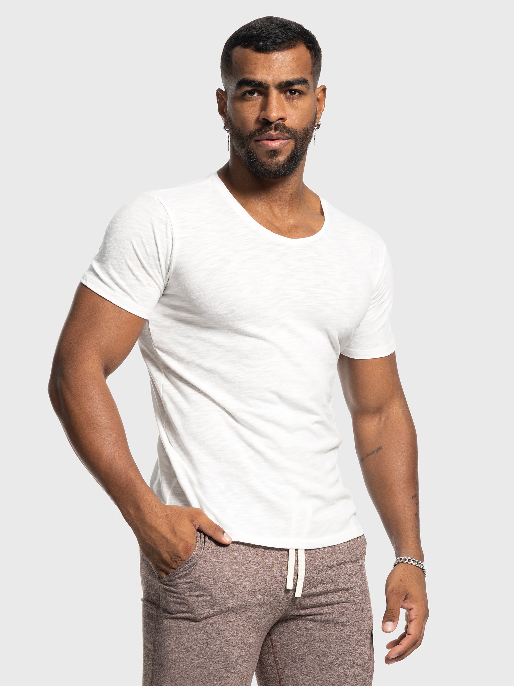 Slub V-neck Stretch T-shirt - Ahaselected