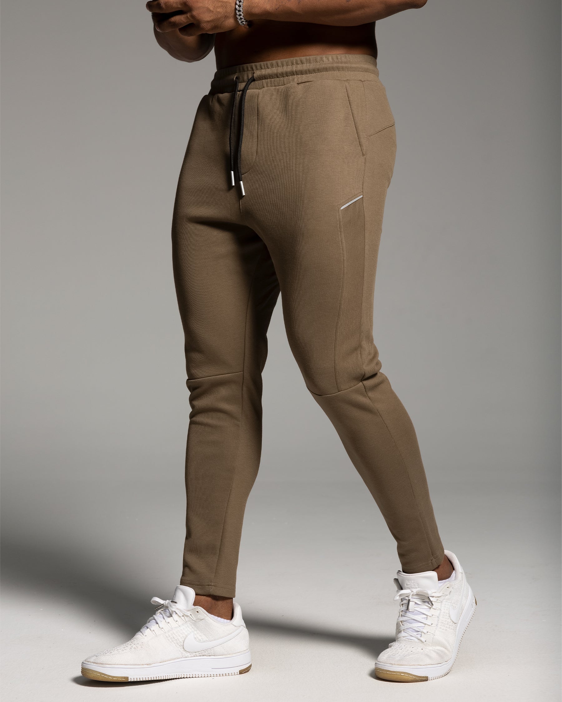 Weekend Recover Performance Sweatpants All Season Essential (app only) - Ahaselected
