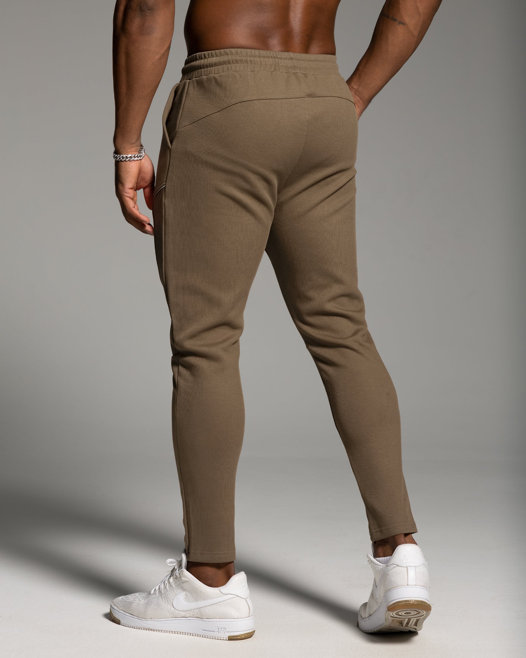 Weekend Recover Performance Sweatpants All Season Essential (app only) - Ahaselected