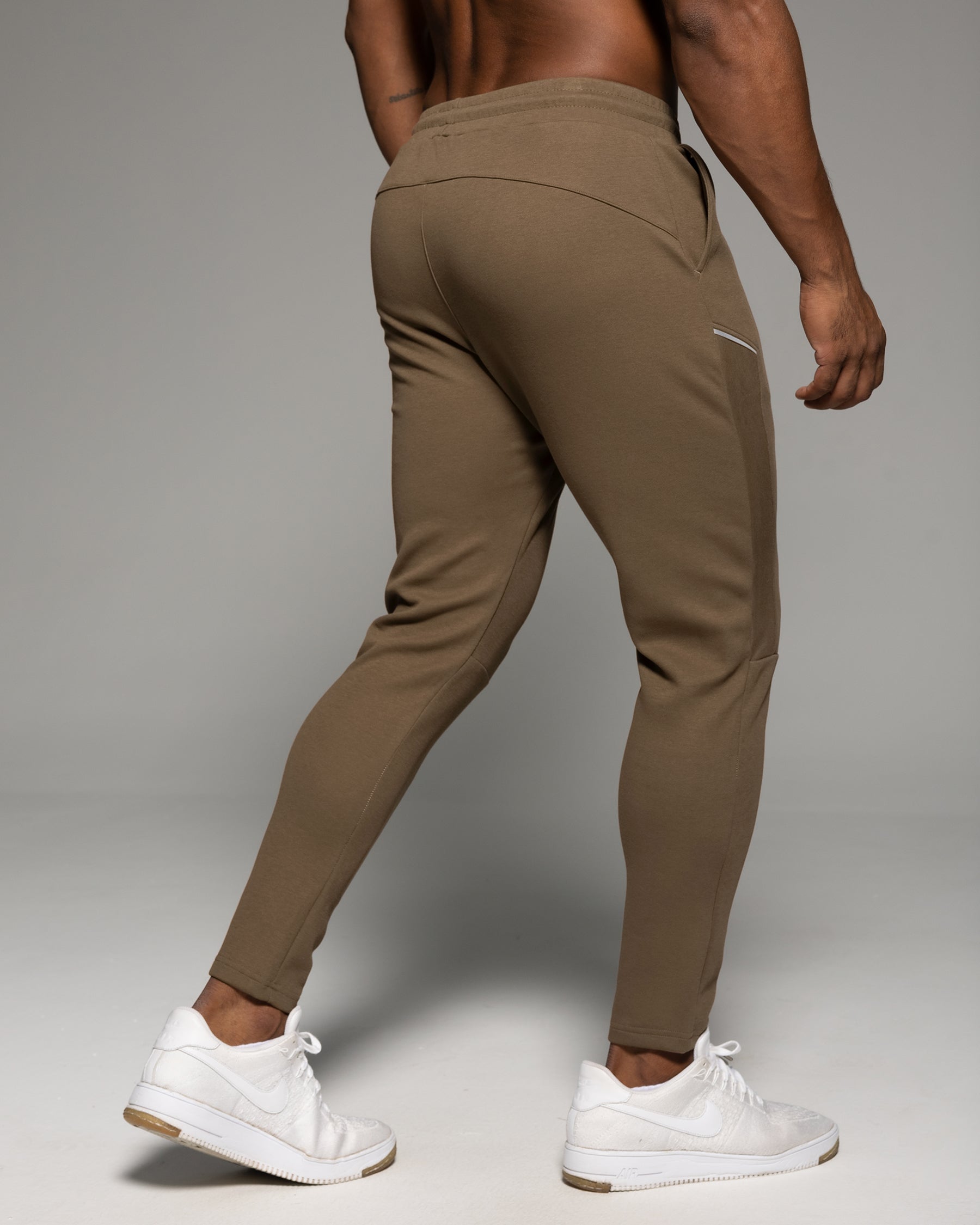 Weekend Recover Performance Sweatpants All Season Essential (app only) - Ahaselected