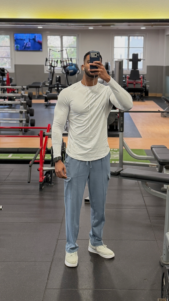 Camiseta de manga larga de alto rendimiento con cuello redondo y secado rápido 