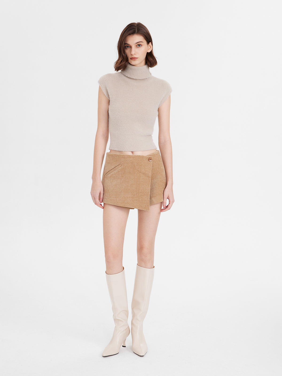 Sleeveless Turtleneck Sweater Top - Ahaselected