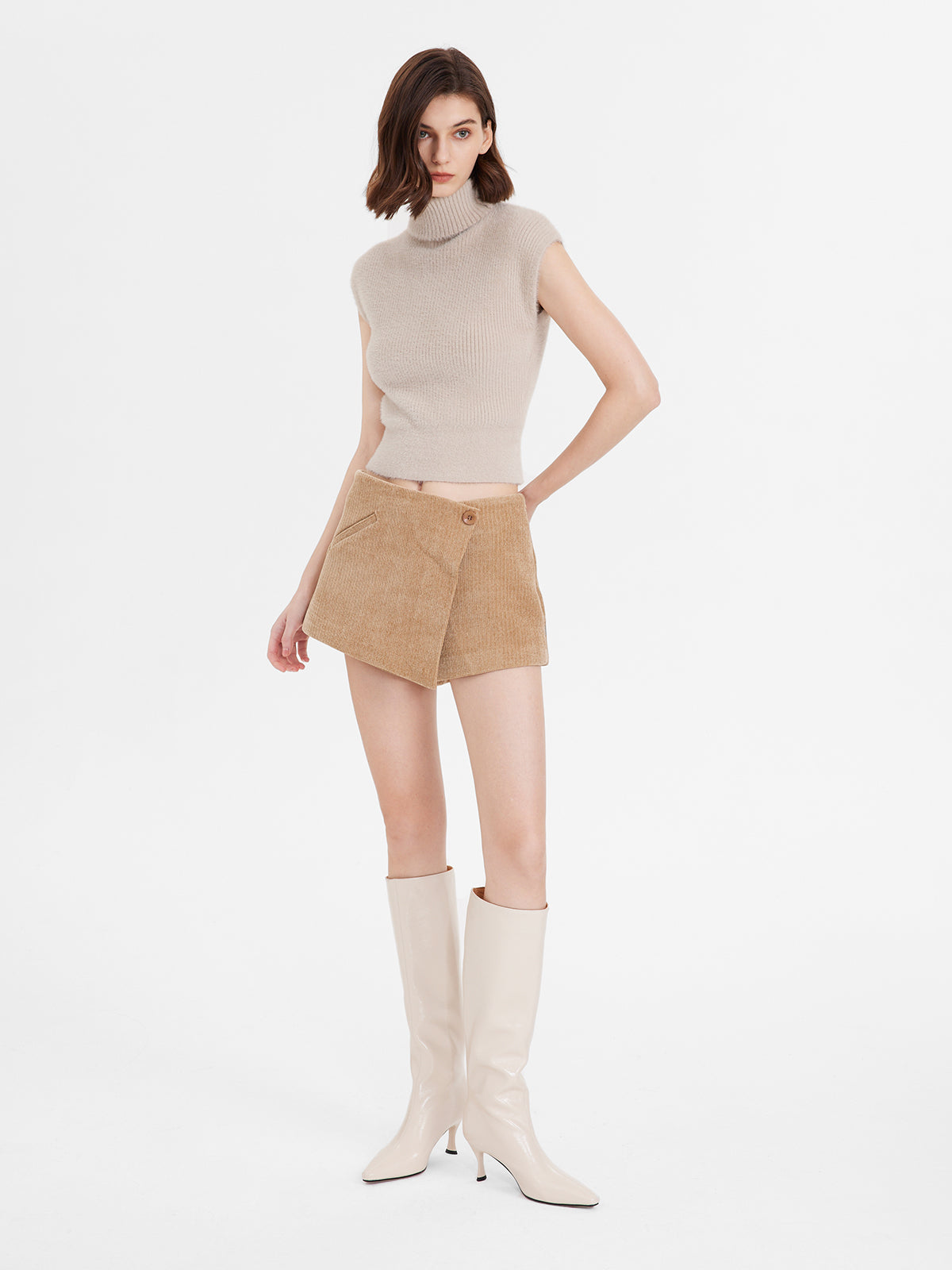 Sleeveless Turtleneck Sweater Top - Ahaselected