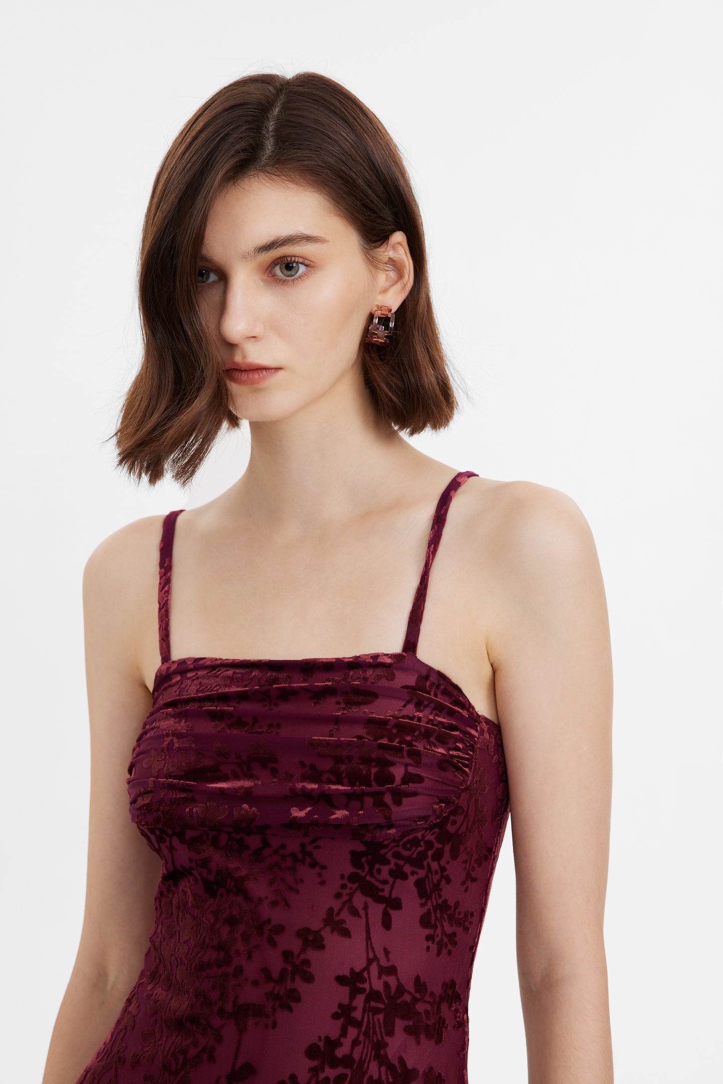 Robe bustier froncée en velours à fleurs en dentelle