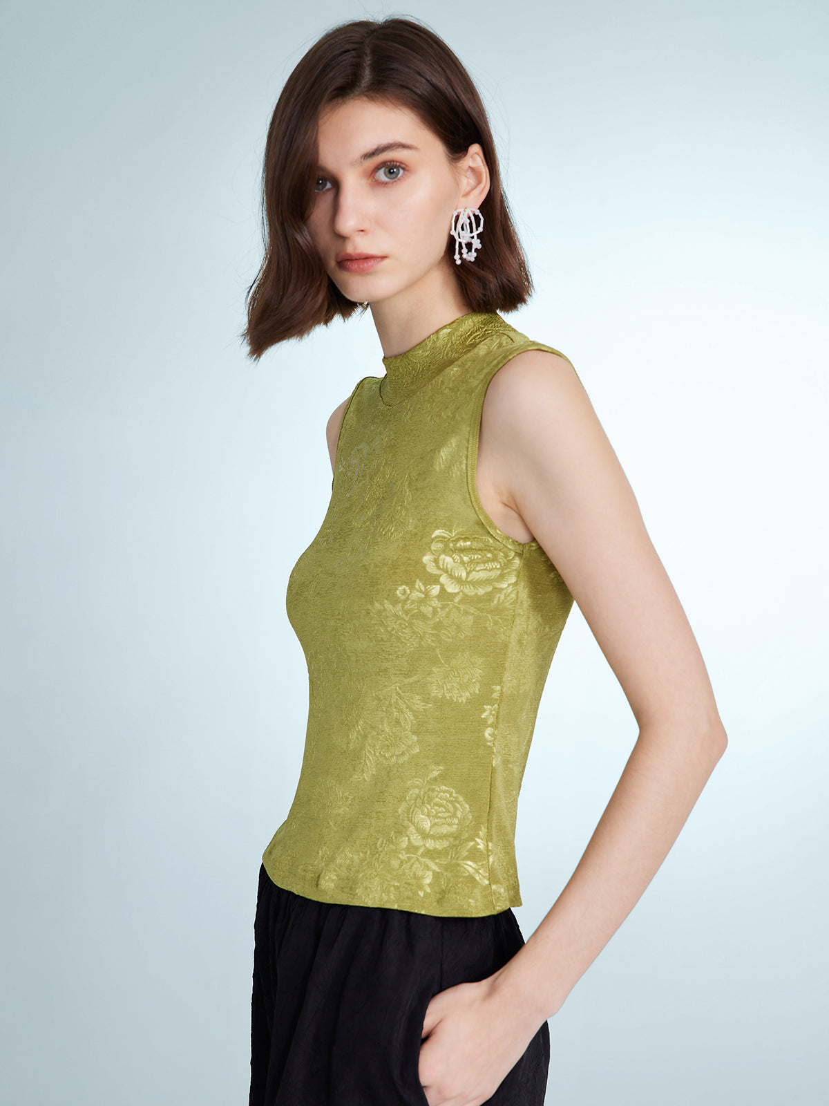 Knitted Embossed Small High-Neck Vest - Ahaselected
