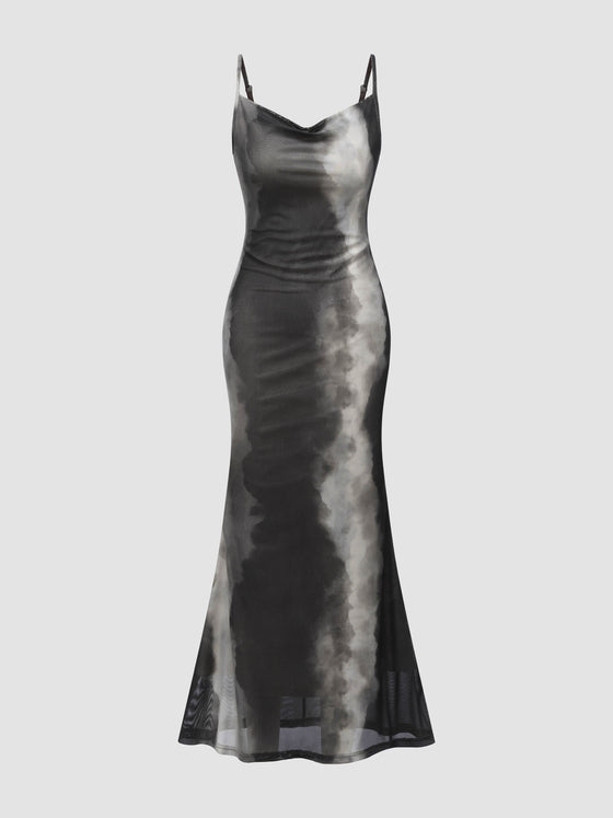 Trägerkleid aus Netzstoff mit Batikmuster