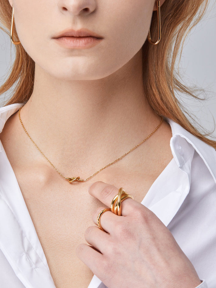 Short Gold Toned Pendant Necklace